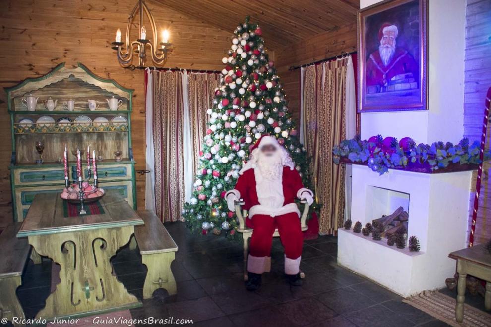 Imagem da sala do Papai Noel em Penedo.